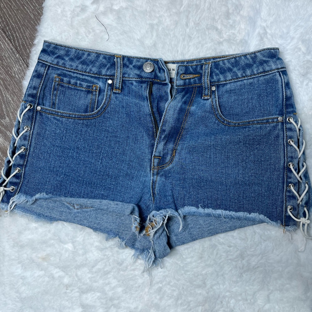 high rise lace demin shorts